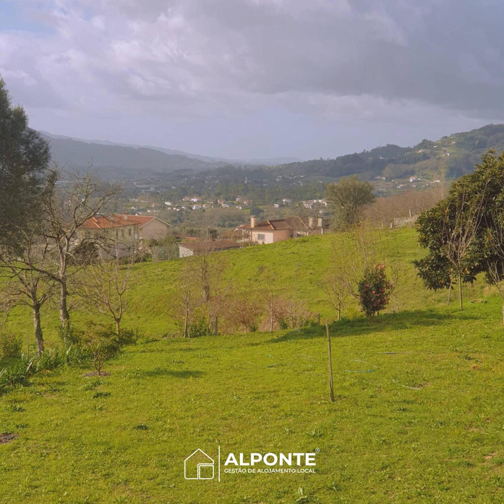 Villa Quinta Da Costeira - Casa Azul Do Limoal By Alponte Arcos de Valdevez Esterno foto